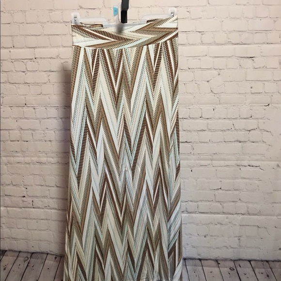 Cute Cato Maxi Skirt , Size 22/24 - Picture 4 of 5